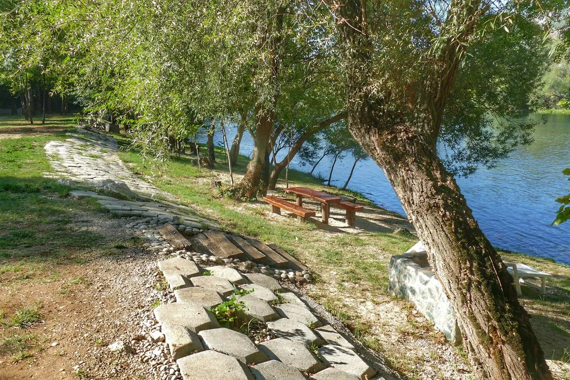 auto-camp-green-park-mostar-4r6ma