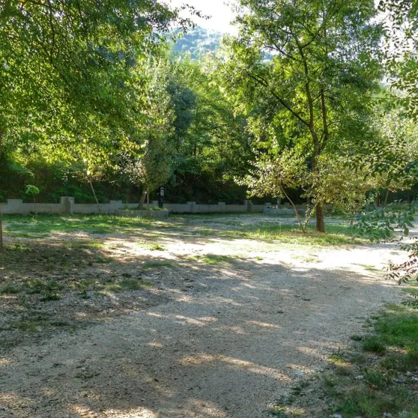 auto-camp-green-park-mostar-5l3ot
