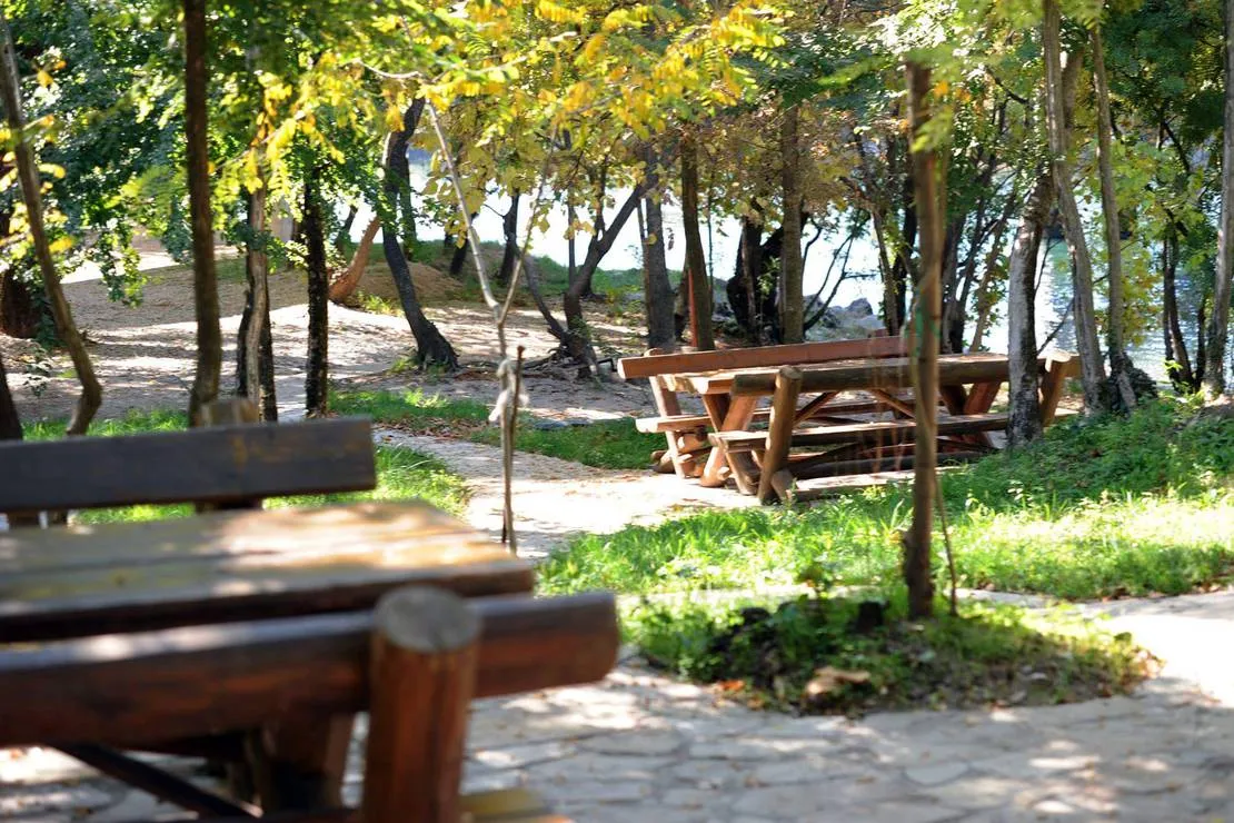 auto-camp-green-park-mostar-dslgj
