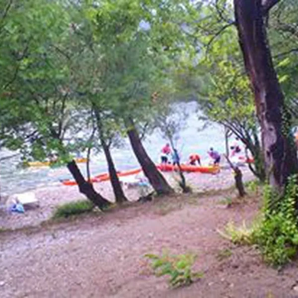 auto-camp-green-park-mostar-v8zhn
