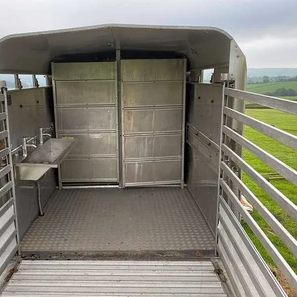 shay-gate-farm-campsite-colne-2v8kd