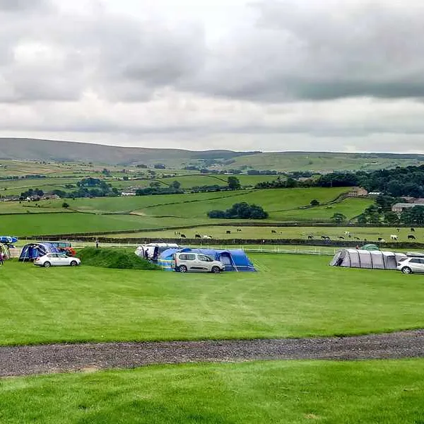 shay-gate-farm-campsite-colne-bcioa