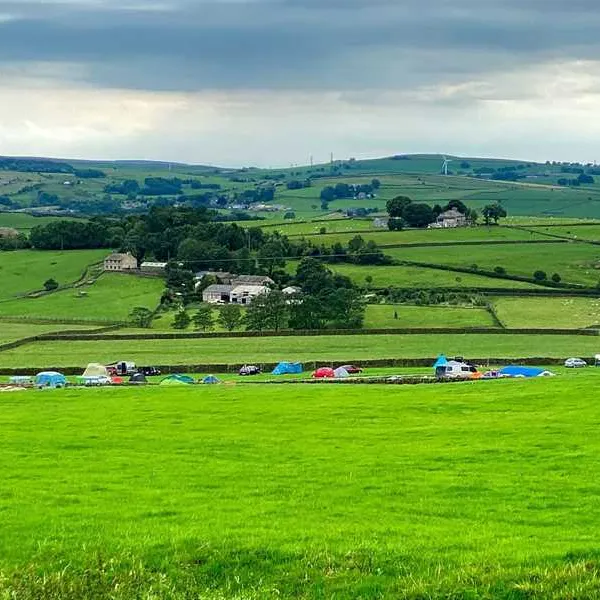 shay-gate-farm-campsite-colne-gtijb