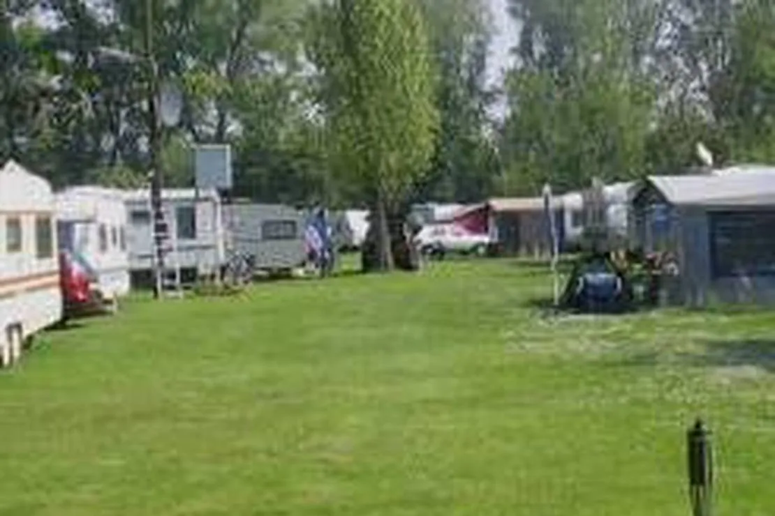camping-dusseldorf-lorick-dusseldorf-lorick-kjnka