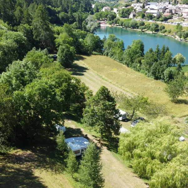 le-noyer-du-baron-le-lauzet-ubaye-9w80p