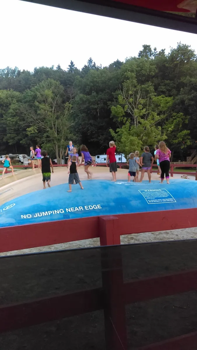 butler-north-koa-at-peaceful-valley-campground-west-sunbury-tvpzc