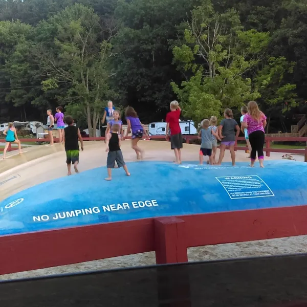 butler-north-koa-at-peaceful-valley-campground-west-sunbury-tvpzc