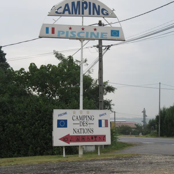 des-nations-auberives-sur-vareze-isere-z1bjz