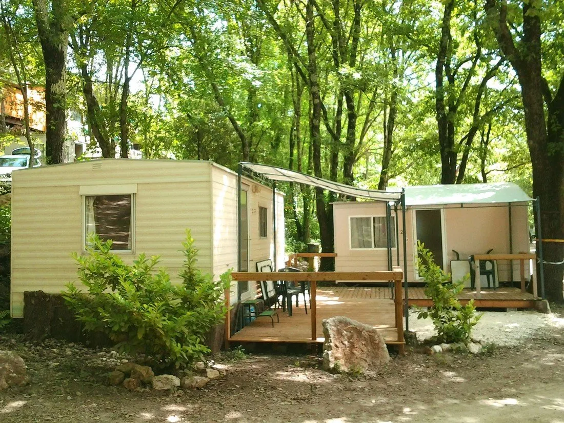 le-ran-du-chabrier-saint-privat-de-champclos-oapqw