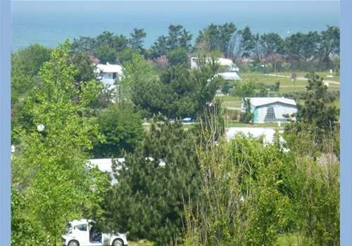 camping-municipal-le-champ-de-course-courseulles-sur-mer-7qtzs