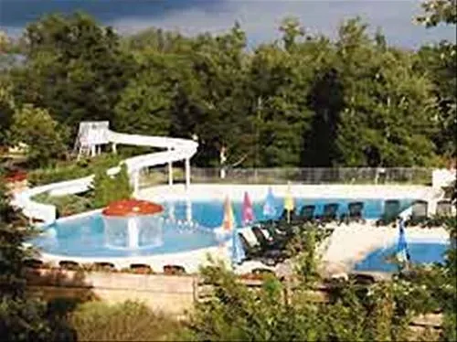 castel-saint-avit-loisirs-saint-avit-de-vialard-ouzlx