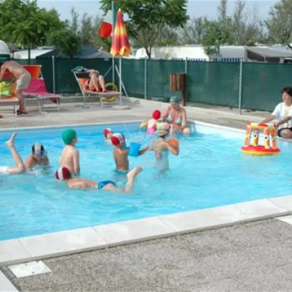 campeggio-villaggio-pineta-milano-marittima-3bcgr