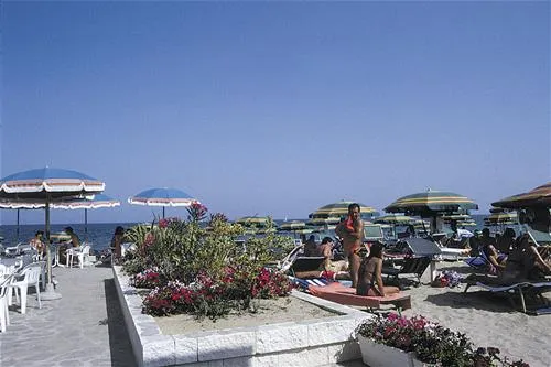 campeggio-villaggio-pineta-milano-marittima-apoyr