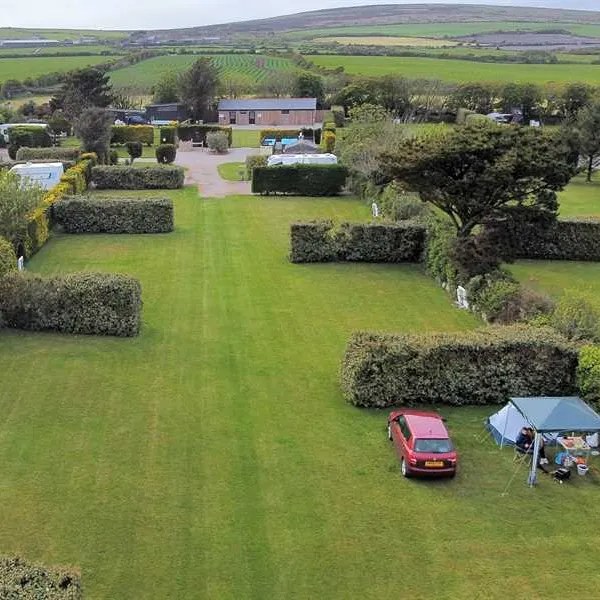 cardinney-caravan-and-camping-park-penzance-cek18