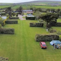 cardinney-caravan-and-camping-park-penzance-cek18