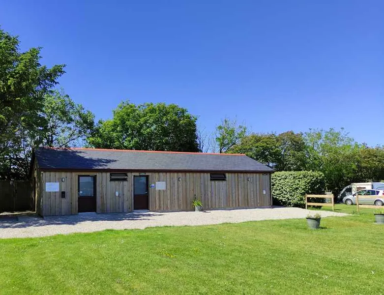 cardinney-caravan-and-camping-park-penzance-fktia