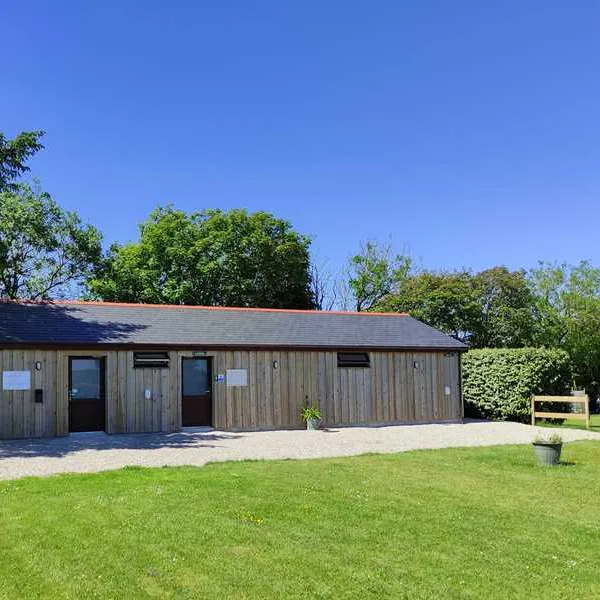 cardinney-caravan-and-camping-park-penzance-fktia