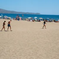 las-palmeras-costa-brava-sant-pere-pescador-2xc26