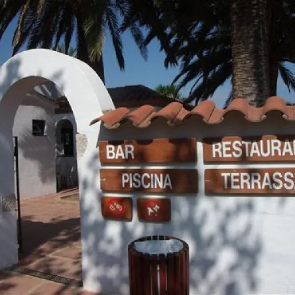 las-palmeras-costa-brava-sant-pere-pescador-877ae