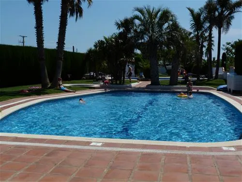 las-palmeras-costa-brava-sant-pere-pescador-grwzw