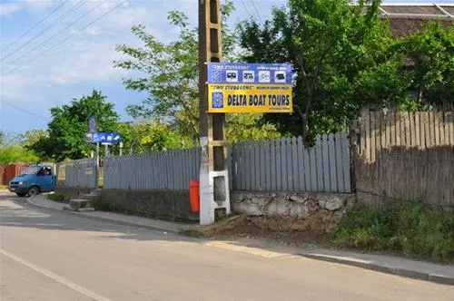 camping-murighioltwo-sturgeons-doi-sturioni-tulcea-murighiol-qrdz9