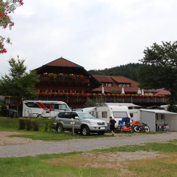 camping-schwarzwlder-hof-seelbach-qxede