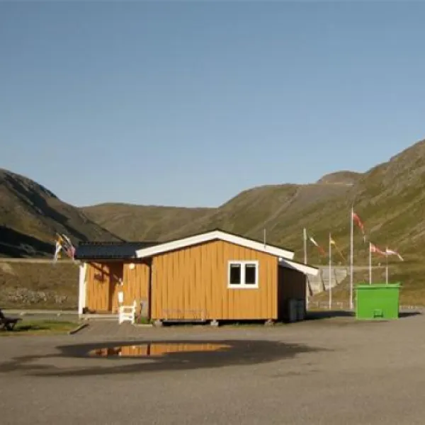 nordkapp-camping-skipsfjord-qublr