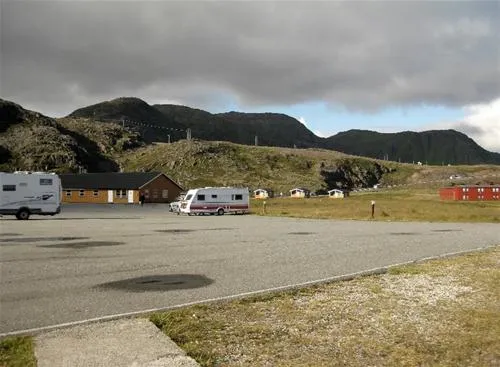 nordkapp-camping-skipsfjord-rngqu
