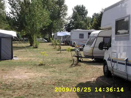 camping-und-wohnmobilpark-sommersdorf-sommersdorf-wr1iz