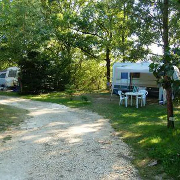 camping-de-bergougne-villeral-ycede