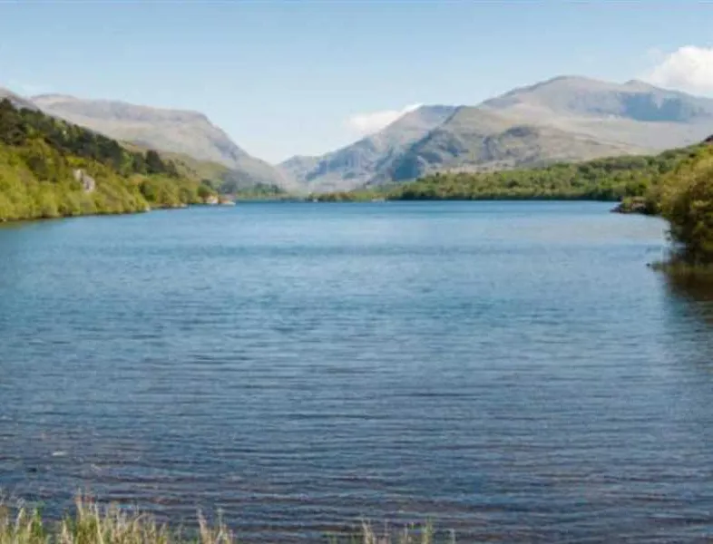 llys-derwen-caravan-campsite-caernarfon-gwynedd-6iqwm