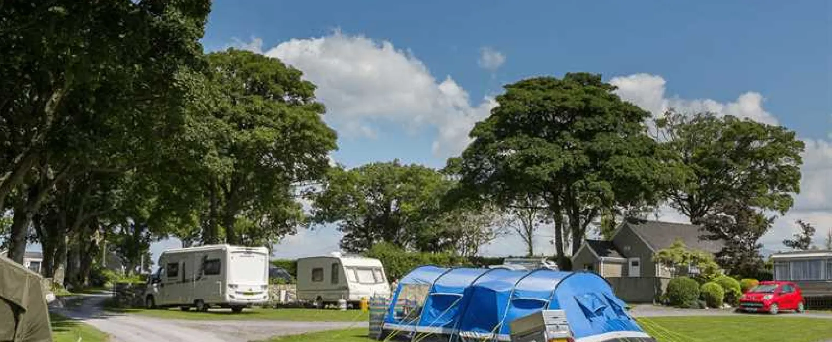 Llys Derwen Caravan &amp; Camping