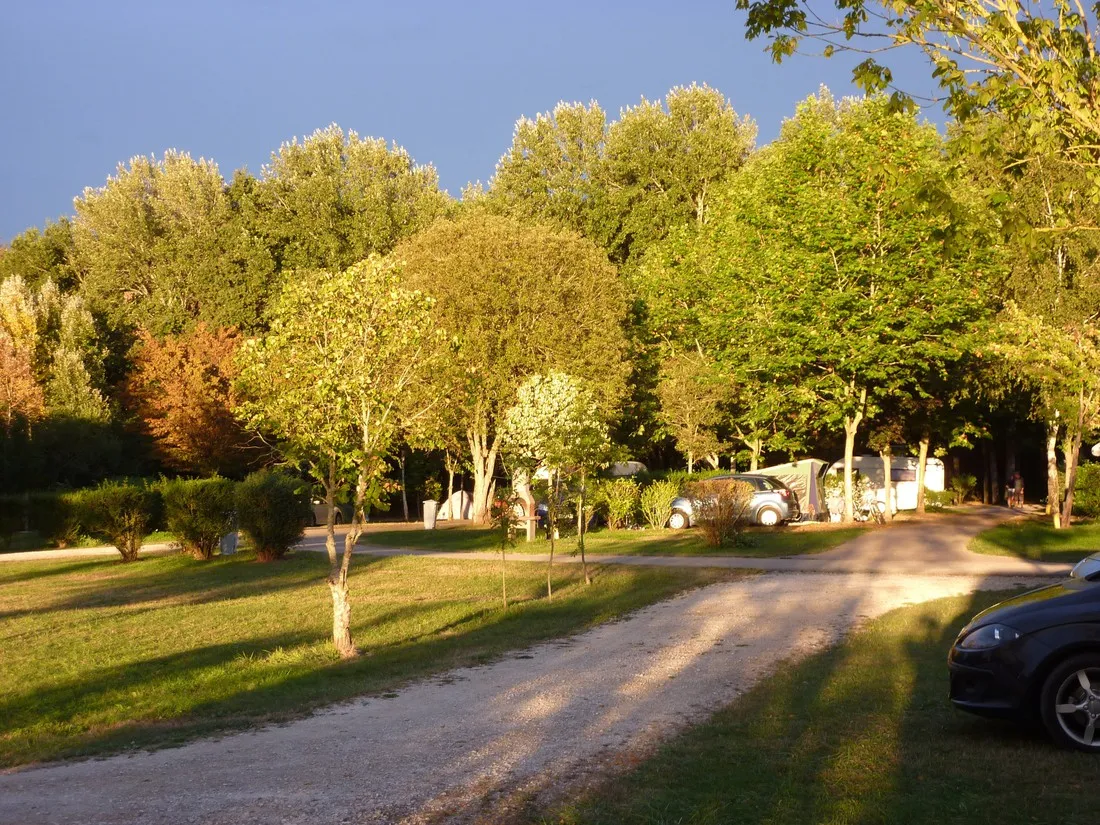 departemental-lepine-aux-moines-geraudot-zy4oj