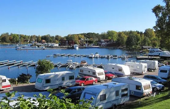 grisslehamns-husvagnscamping-grisslehamn-aedop
