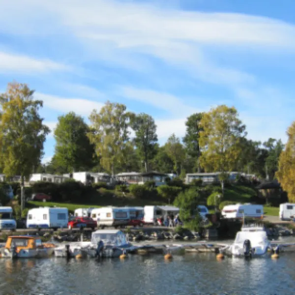 grisslehamns-husvagnscamping-grisslehamn-yc76s
