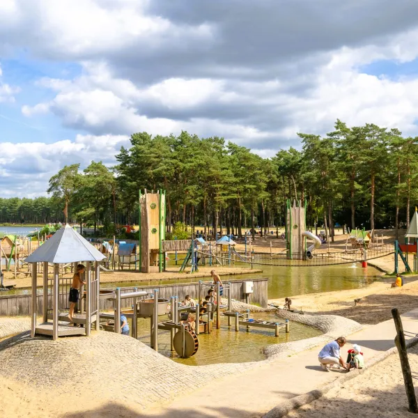 07 Camping De Lilse Bergen Playground