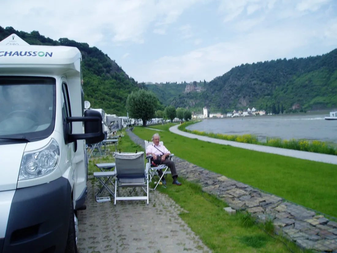 camping-loreleyblick-st-goar-j6ops