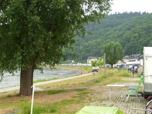 camping-loreleyblick-st-goar-toipj