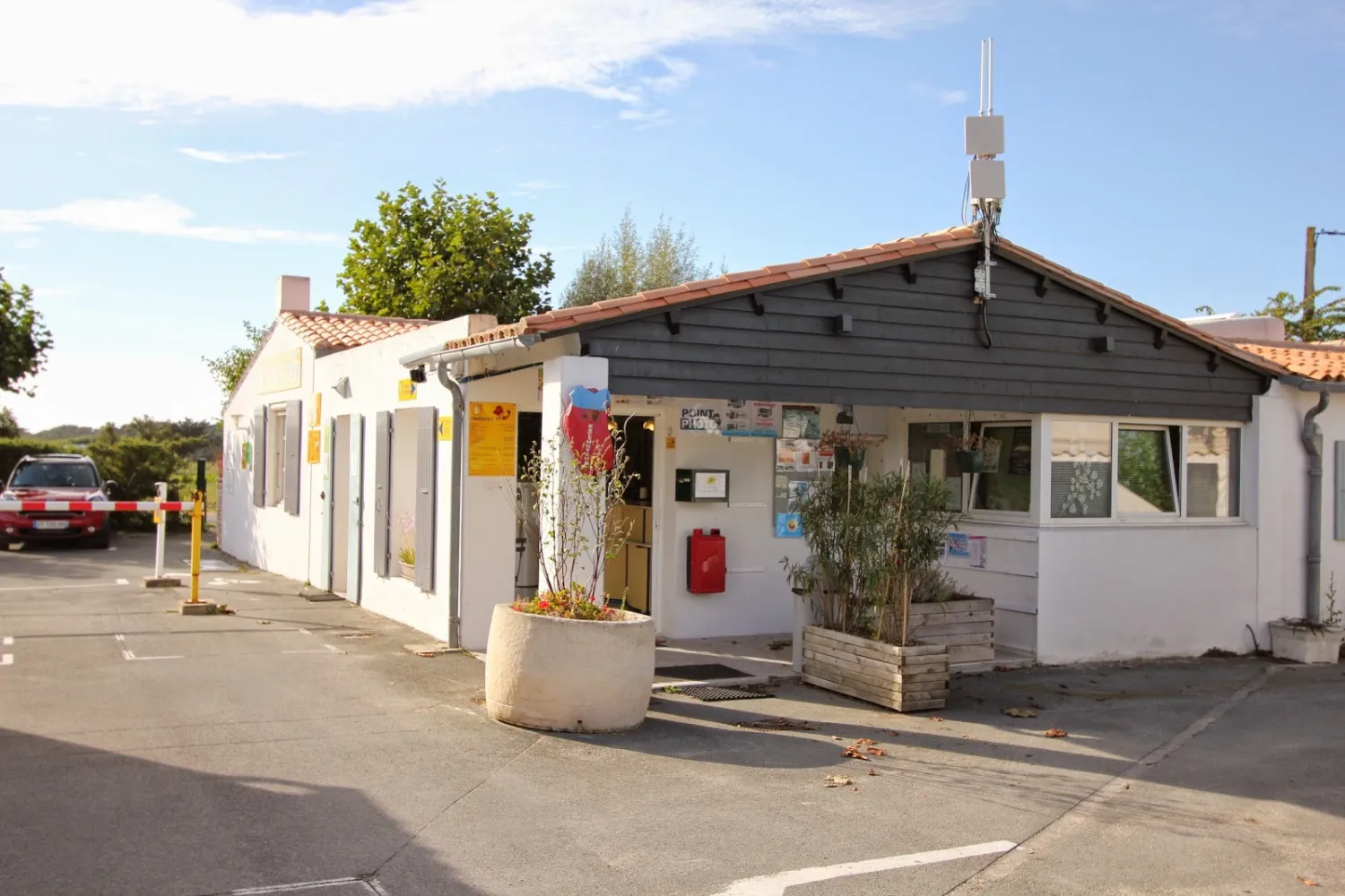 camping-de-la-plage-st-clement-des-baleines-cemzk