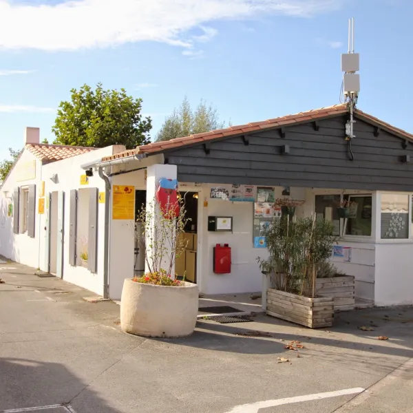 camping-de-la-plage-st-clement-des-baleines-cemzk
