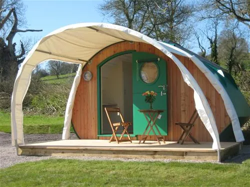 the-old-oaks-touring-park-glastonbury-n3efl