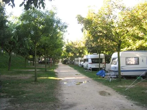 campeggio-piani-di-clodia-lazise-sul-garda-0x7sy