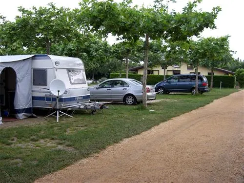 campeggio-piani-di-clodia-lazise-sul-garda-2o8qm