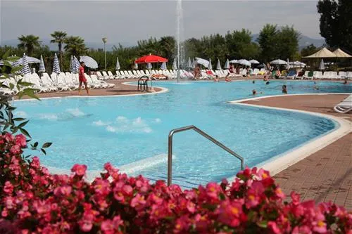 campeggio-piani-di-clodia-lazise-sul-garda-fiyzx