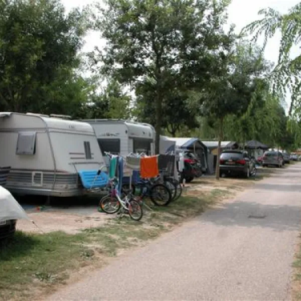 campeggio-piani-di-clodia-lazise-sul-garda-nfflh