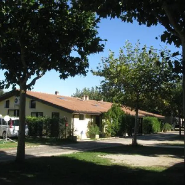 campeggio-piani-di-clodia-lazise-sul-garda-vytqx