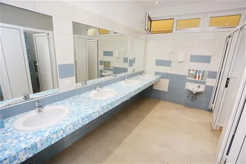 odmoree-camping--hostel-razanac-5ecya