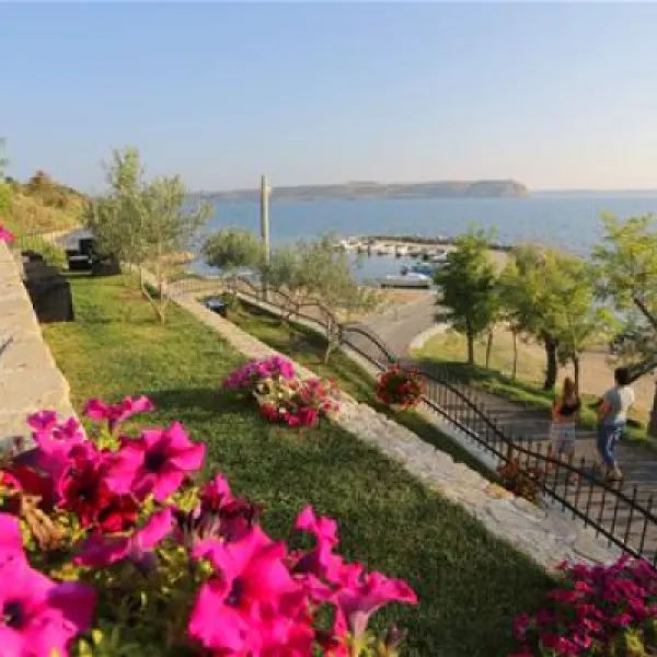 odmoree-camping--hostel-razanac-5sugr