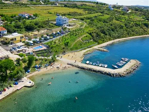 odmoree-camping--hostel-razanac-c6mnr