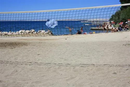 odmoree-camping--hostel-razanac-eezqu
